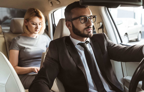 Philly Airport Shuttles | Step into a world of personalized luxury with our airport transfer service, where your comfort and style are our top priorities